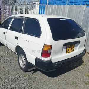 Toyota Corolla 2001 White