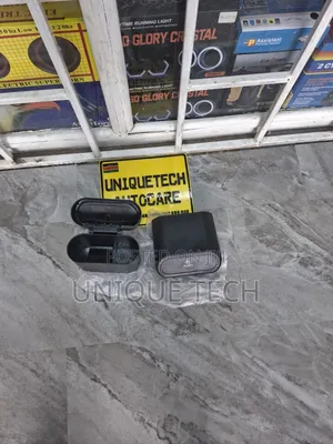 Clip on Mini Car Dustbin With Push Lid