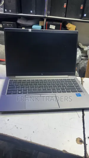 Laptop HP ZBook Firefly G8 16GB Intel Core i5 SSD 256GB