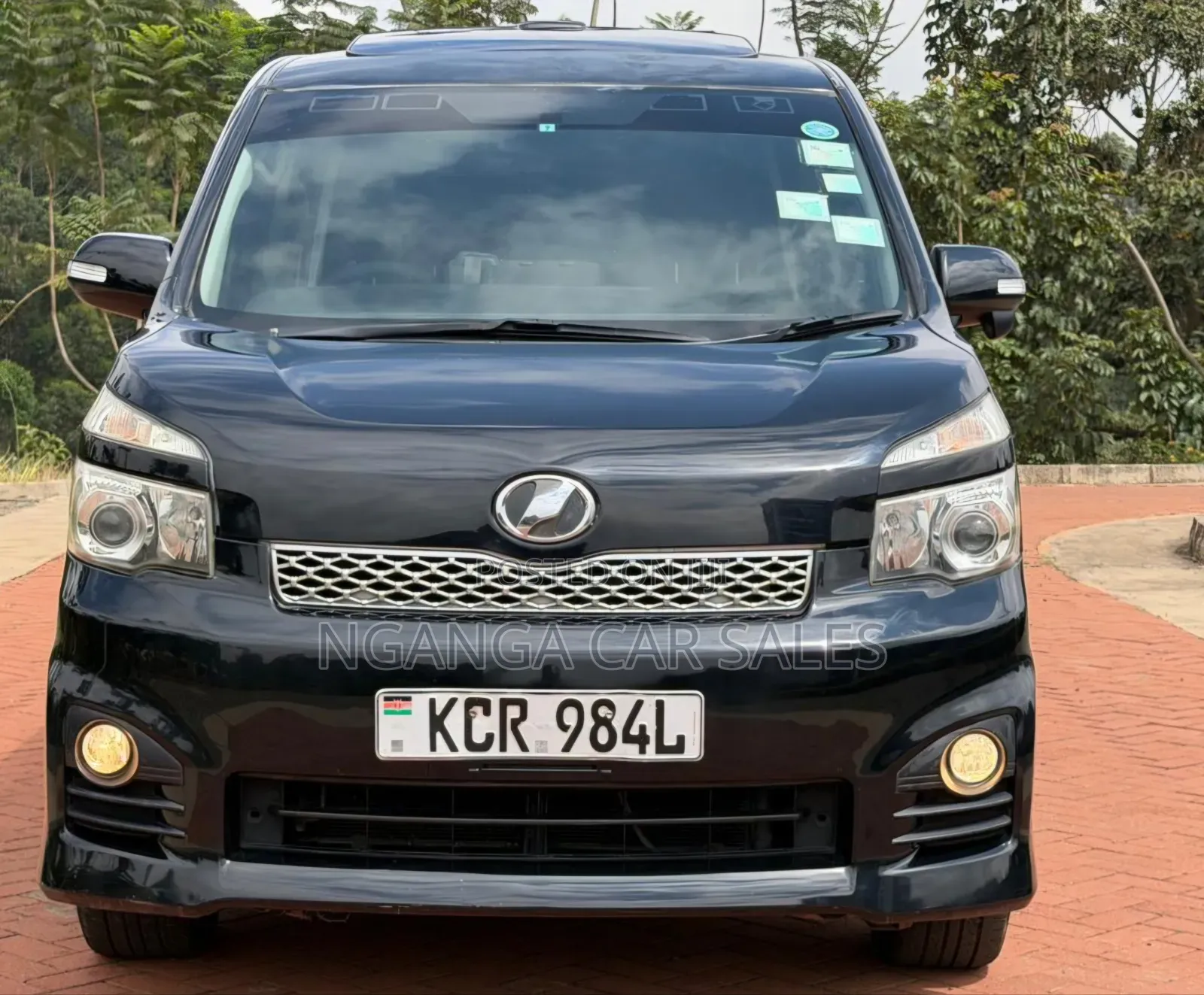 Toyota Voxy 2015 Black