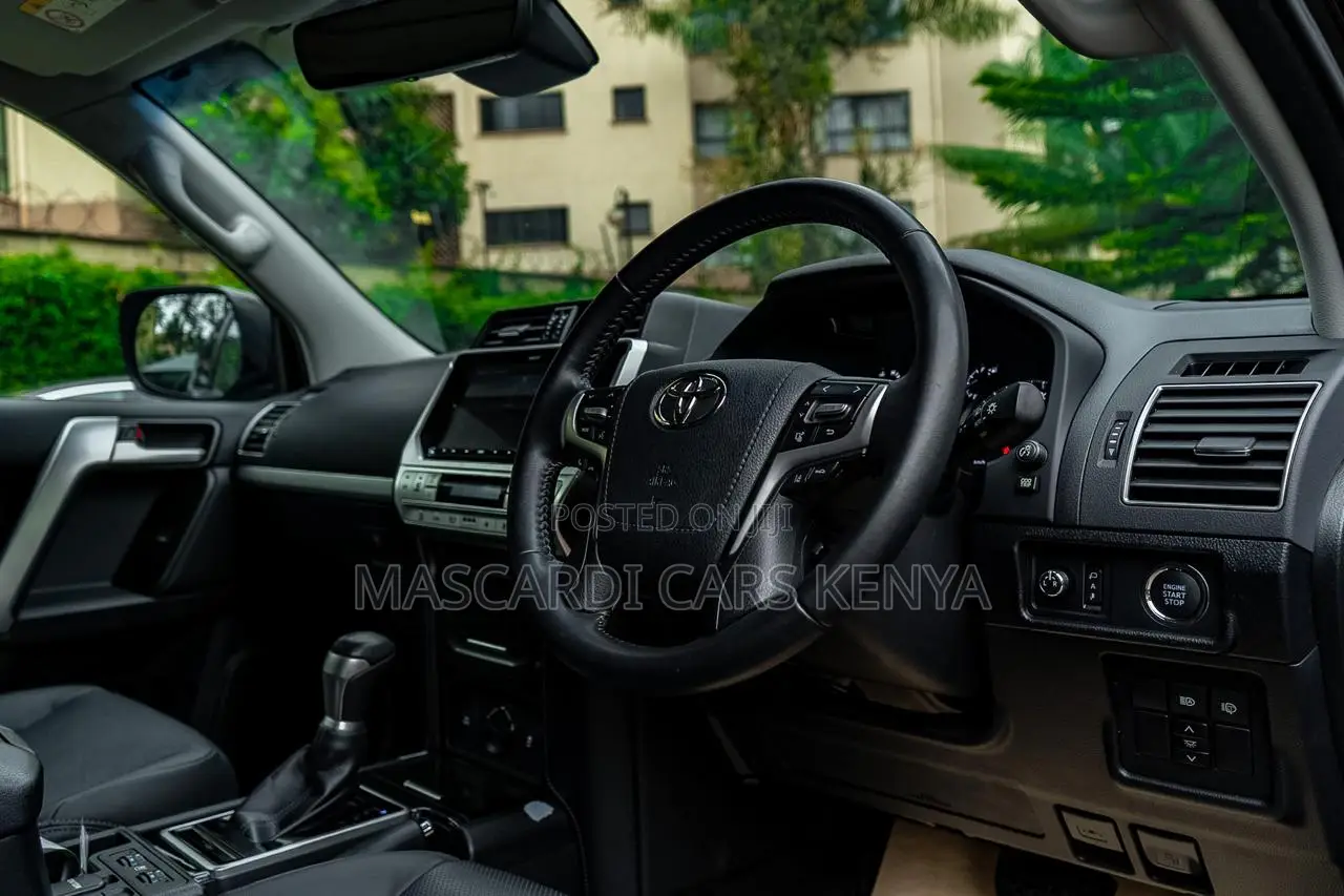 Toyota Land Cruiser Prado 2.7 2020 Black