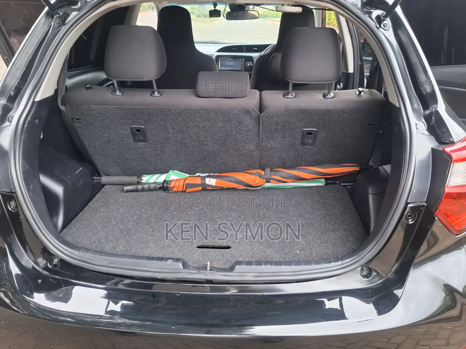 Toyota Vitz 1.3 FWD 5dr 2018 Black