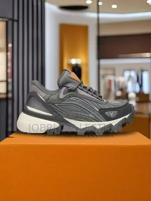 Designer Louis Vuitton Summit Sneakers