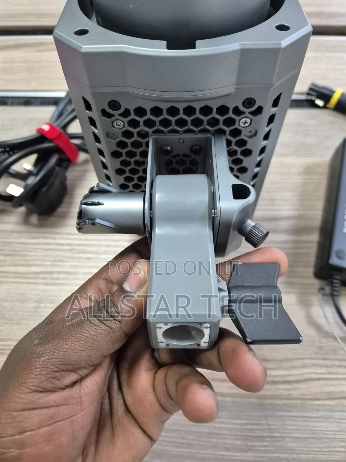 Amaran COB 100d S Daylight LED Monolight