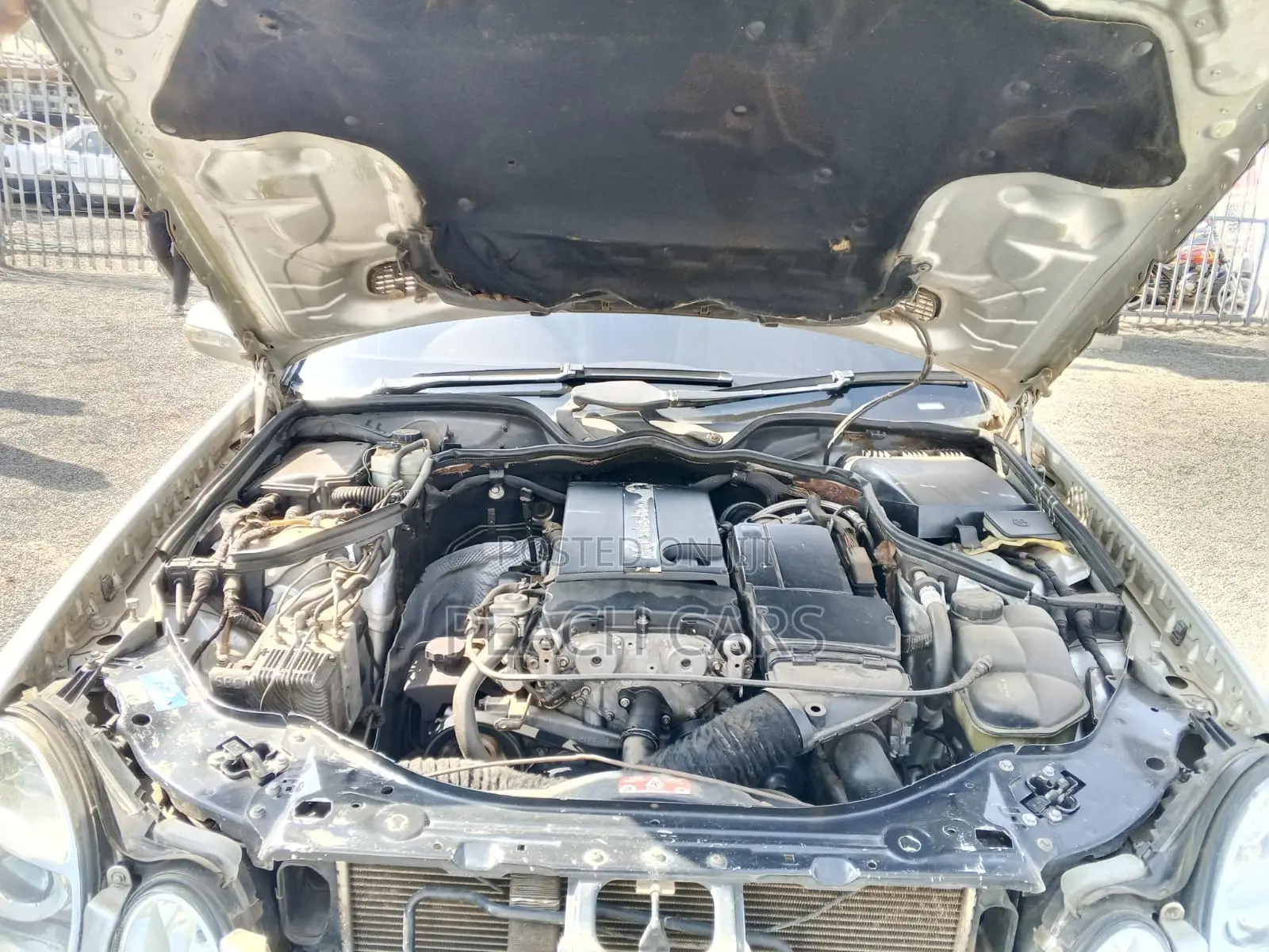 Mercedes-Benz E200 2003 Silver