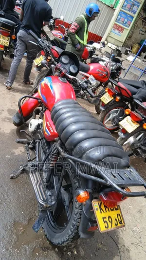 Bajaj Boxer 150 UG 2024 Red