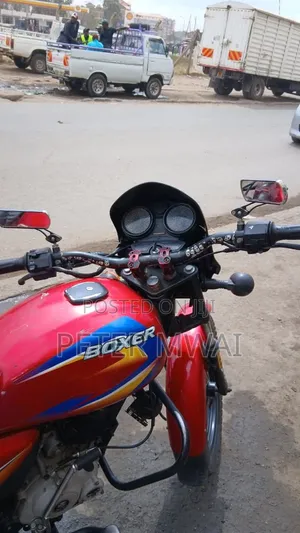 Bajaj Boxer 150 UG 2024 Red