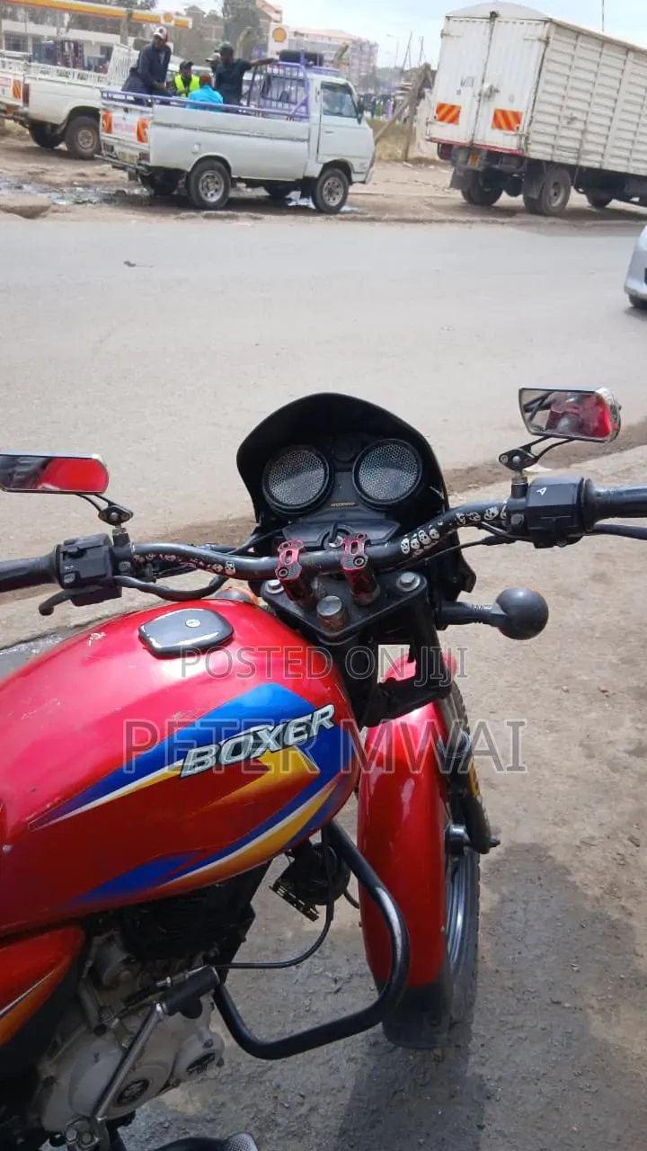 Bajaj Boxer 150 UG 2024 Red