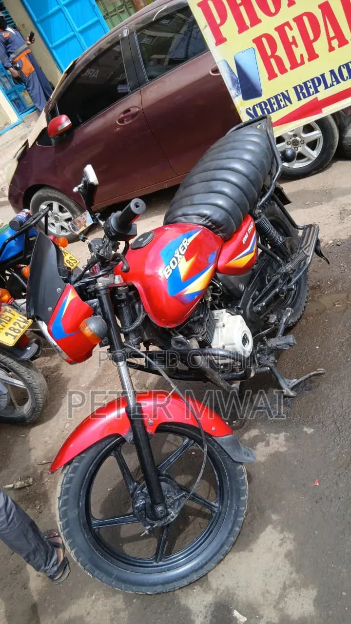 Bajaj Boxer 150 UG 2024 Red