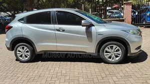 Honda Vezel 2016 Silver