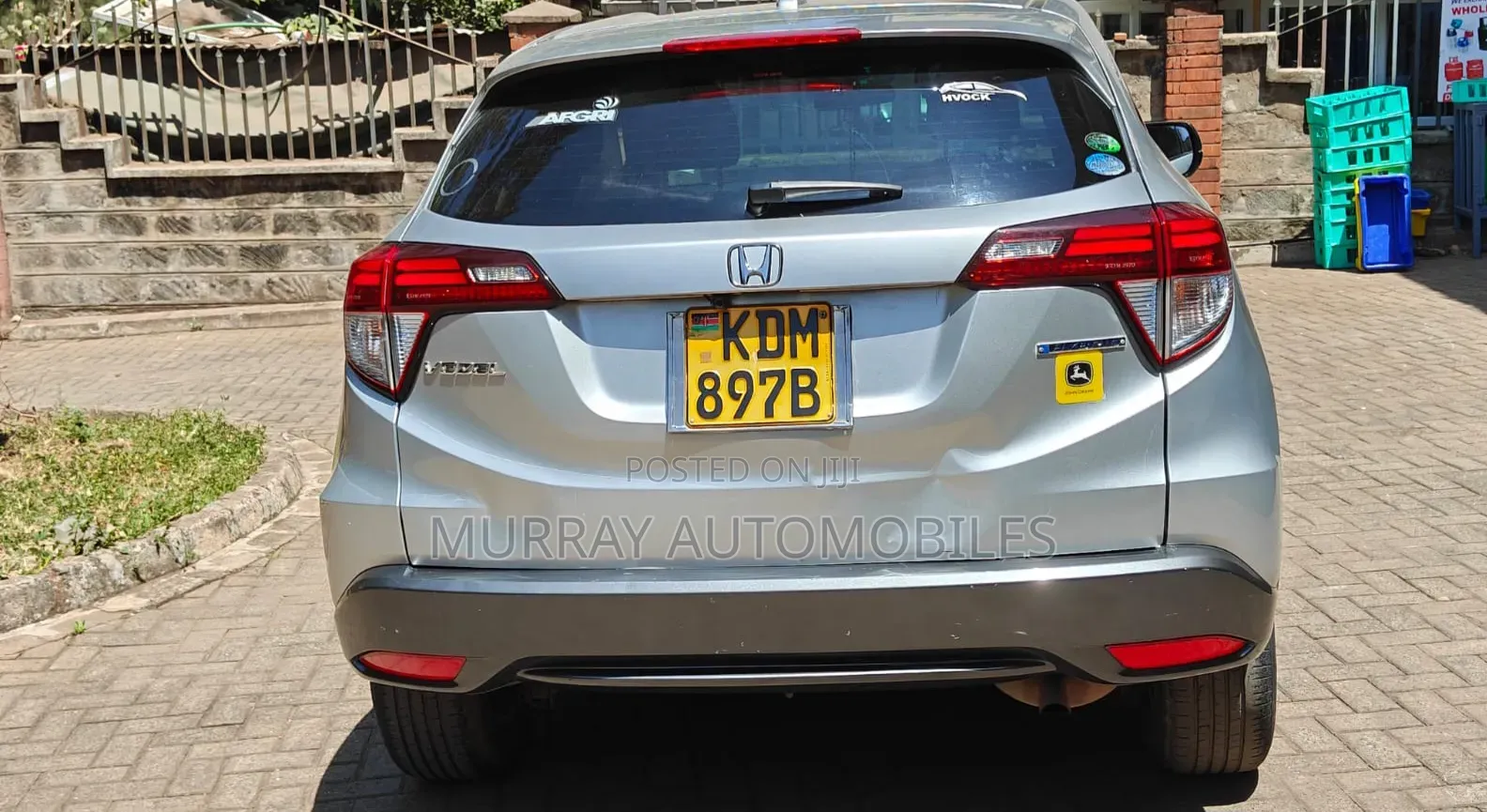 Honda Vezel 2016 Silver