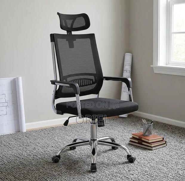 Executive High-Back Ergonomic OfficeChair – Premium Office Seat