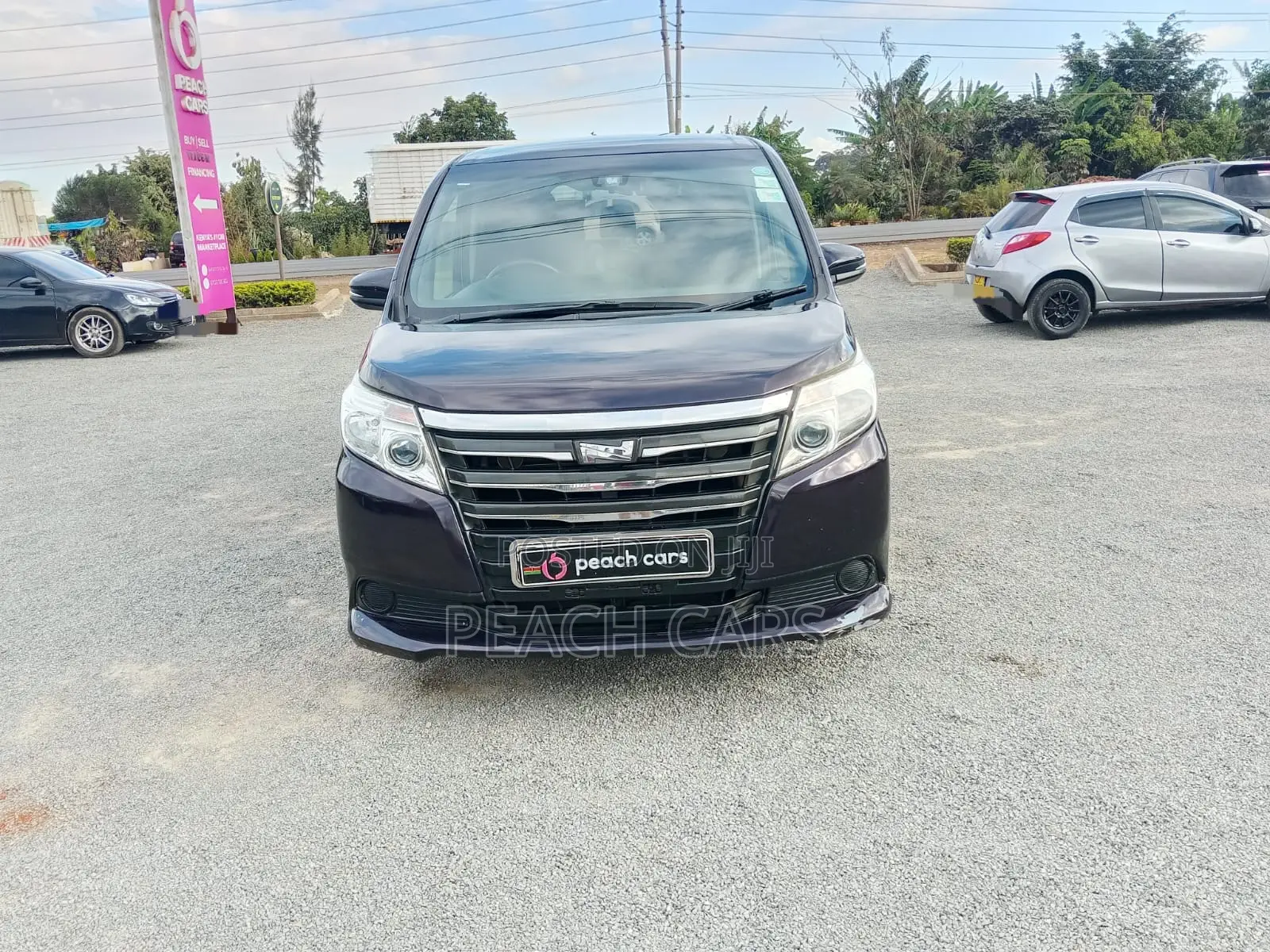 Toyota Noah 2017 Black
