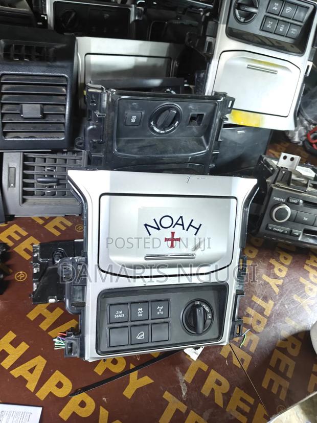 AC Console Prado 165 Ex Japan - thumbnail 2