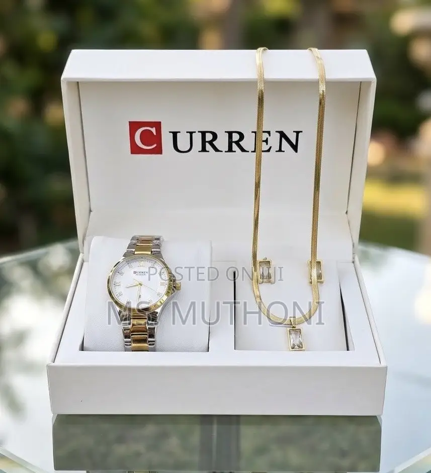 CURREN Elegant Ladies Quartz Wristwatch and Fashion Accessory Bund