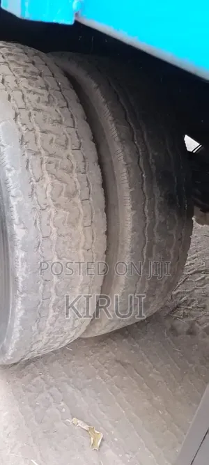 Toyota Hilux 1997 White