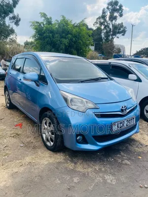 Toyota Ractis 2012 Blue