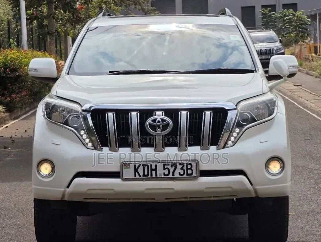 Toyota Land Cruiser Prado 2014 Ivory