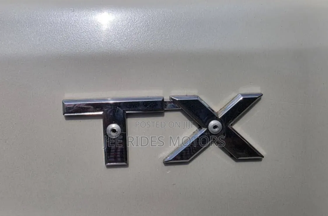 Toyota Land Cruiser Prado 2014 Ivory