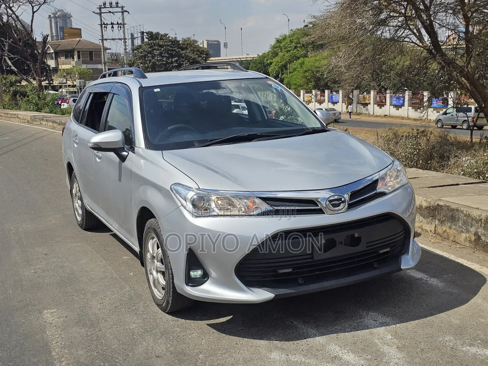 Toyota Corolla Fielder 2019 Silver