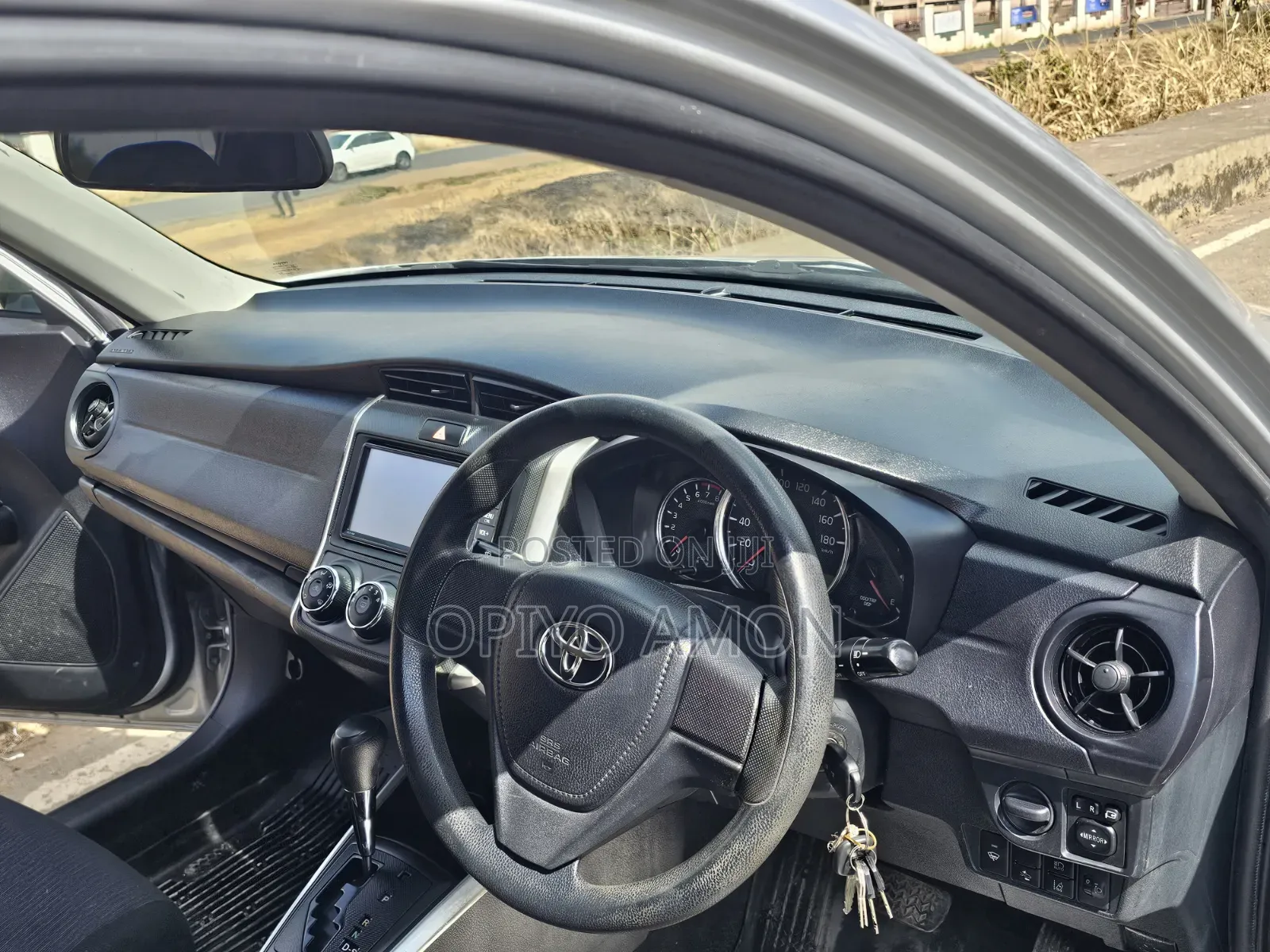 Toyota Corolla Fielder 2019 Silver