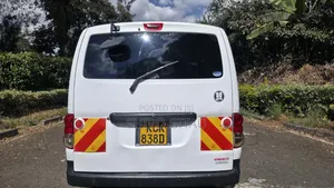 Nissan NV200 2011 White