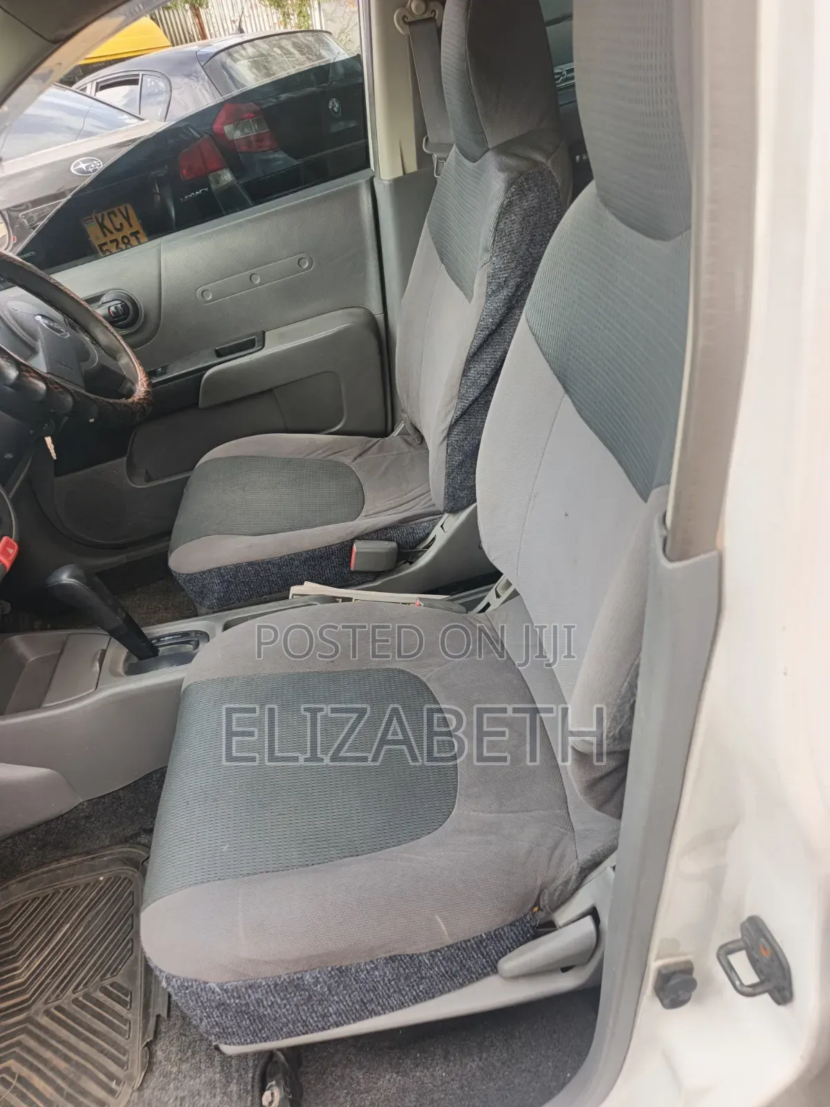 Nissan Advan 2009 White