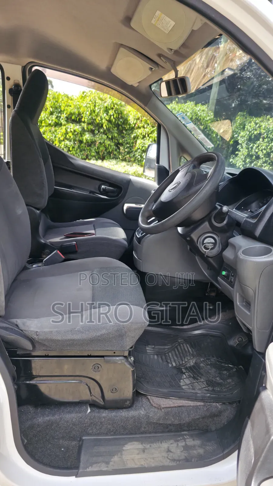 Nissan NV200 2011 White
