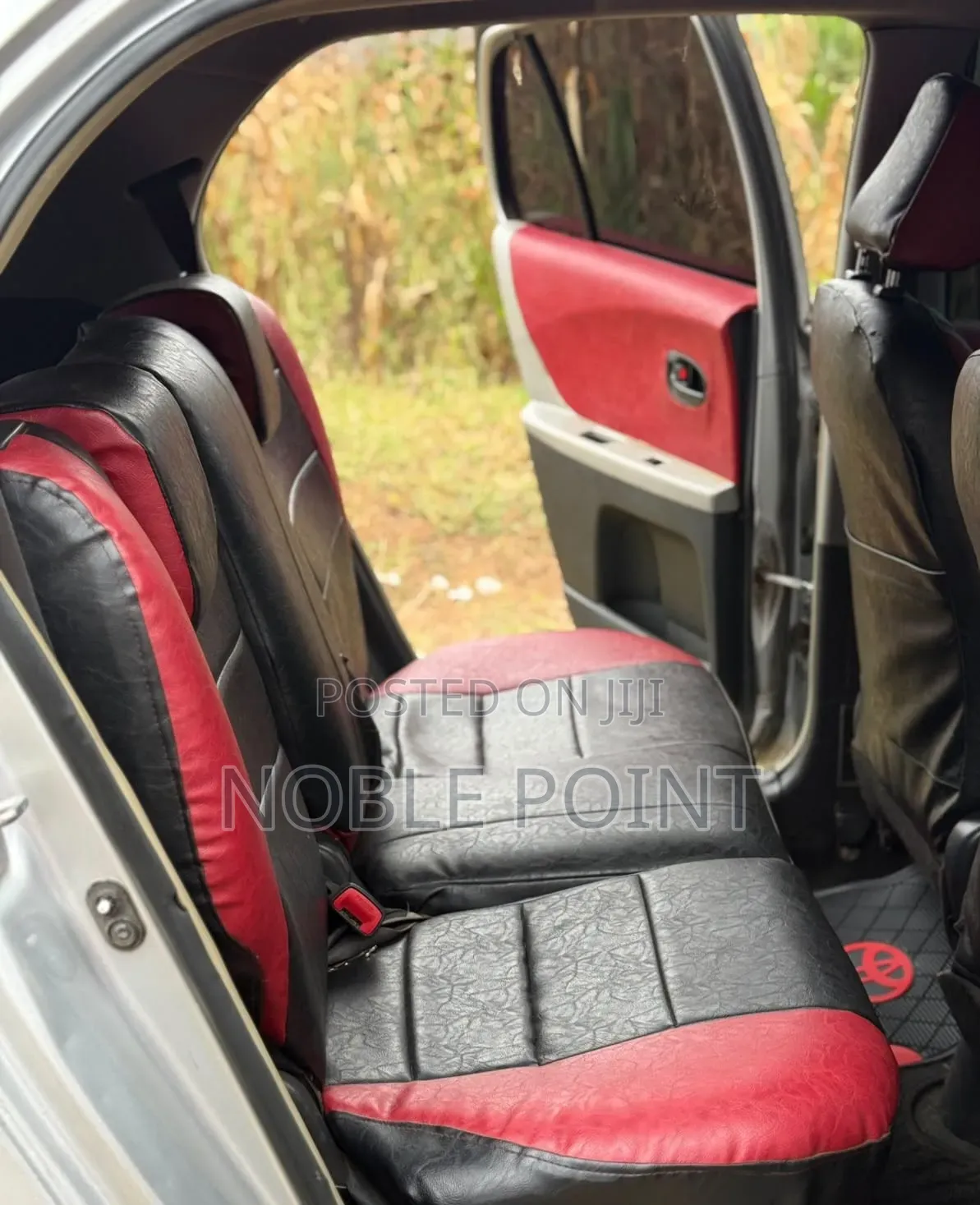 Toyota Vitz 2006 Silver
