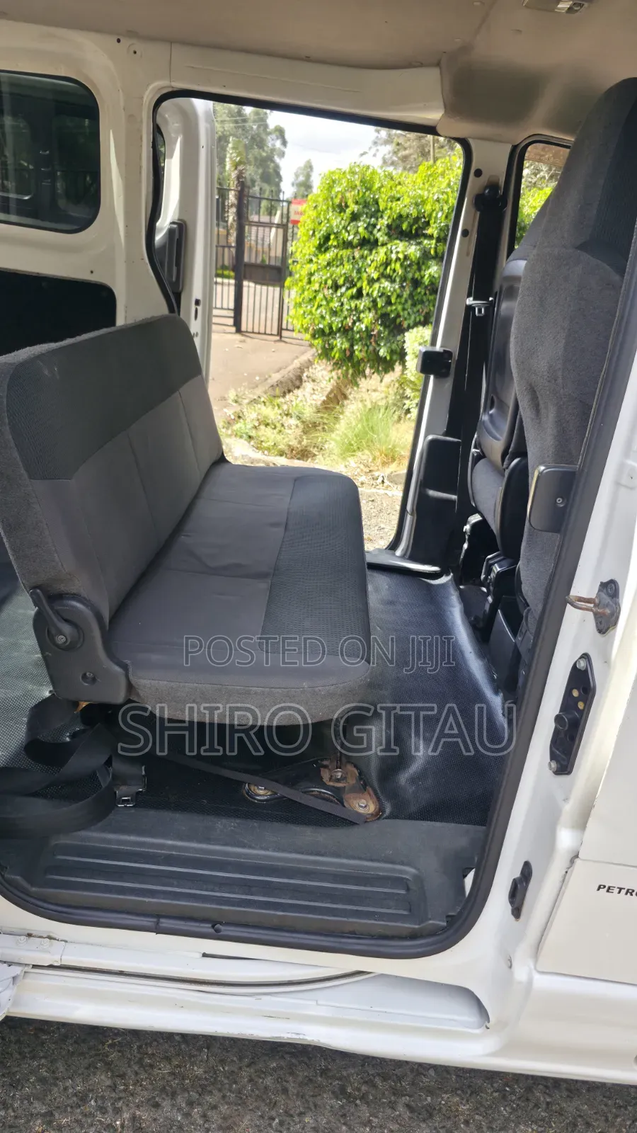 Nissan NV200 2011 White