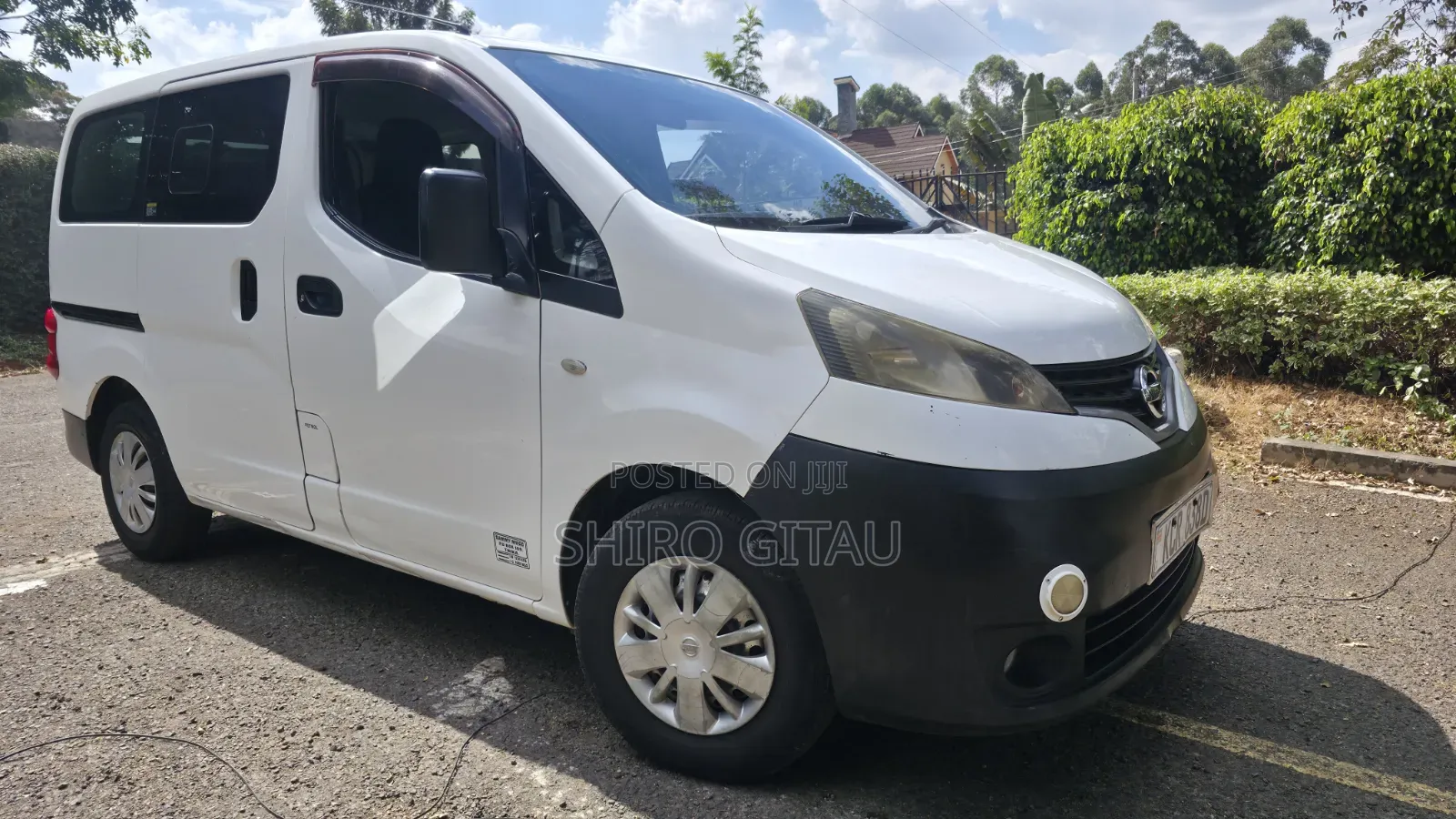 Nissan NV200 2011 White