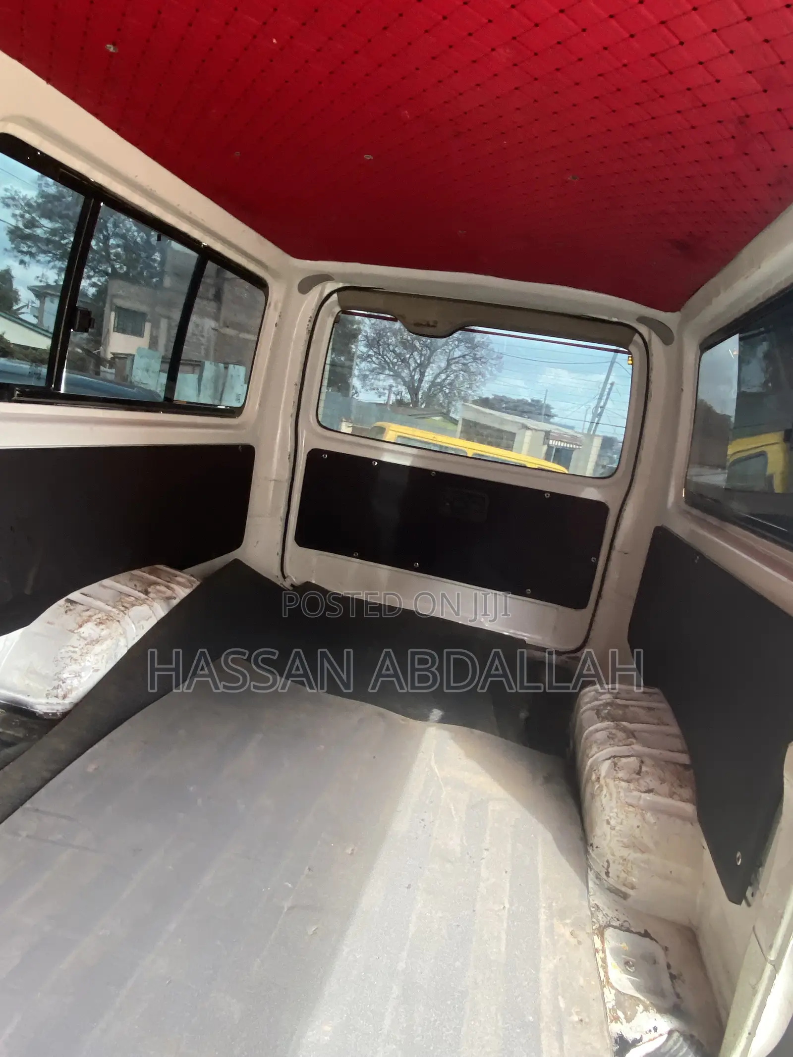 Toyota HiAce 2013 White