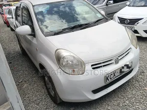 Toyota Passo 2012 White