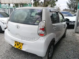 Toyota Passo 2012 White