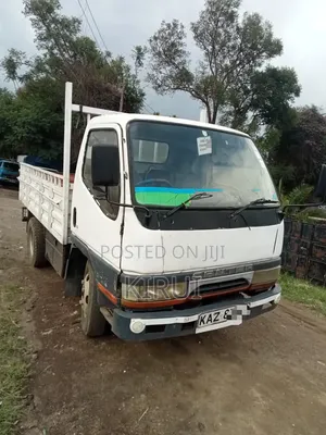 Mitsubishi Canter 2004 White