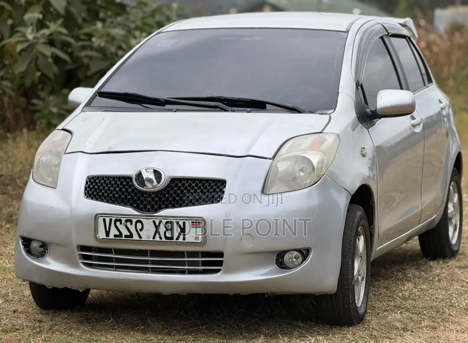 Toyota Vitz 2006 Silver