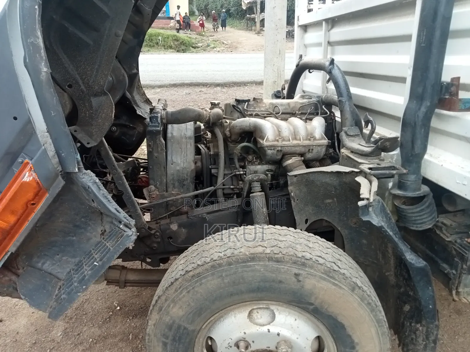 Mitsubishi Canter 2004 White