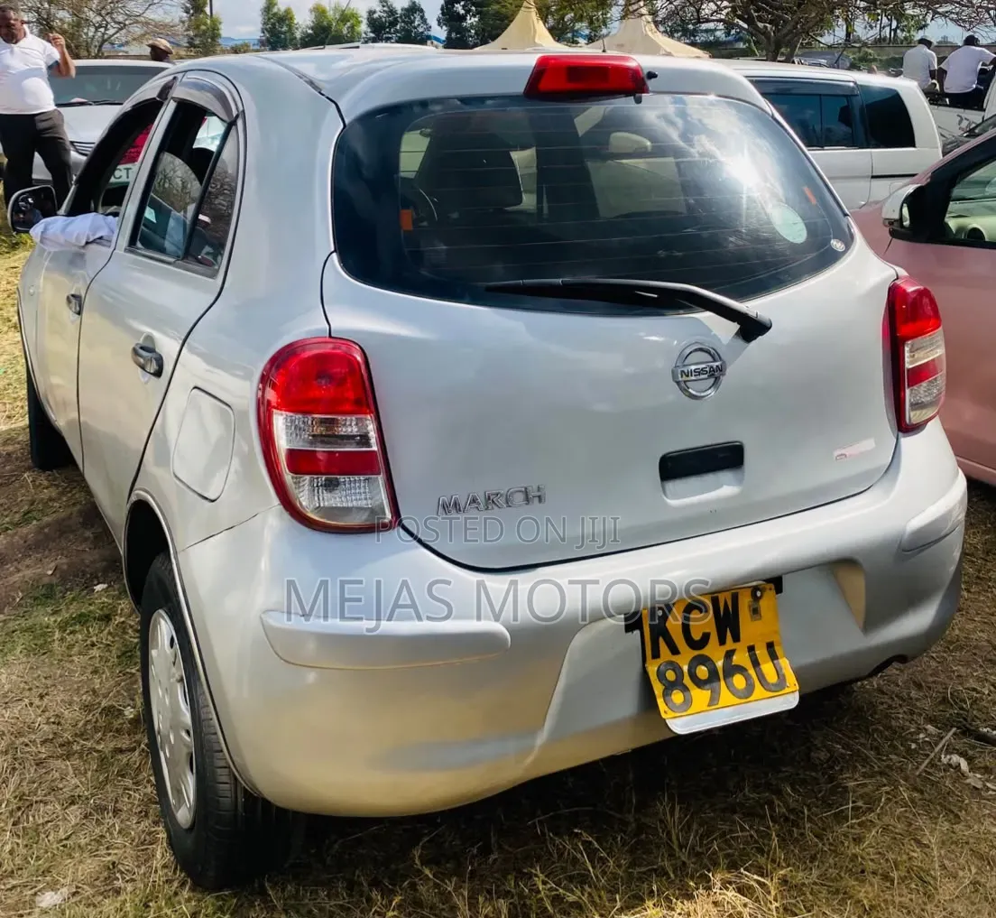Nissan March 2012 Silver