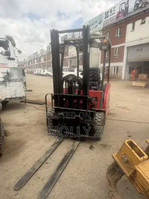 Electric Forklift
