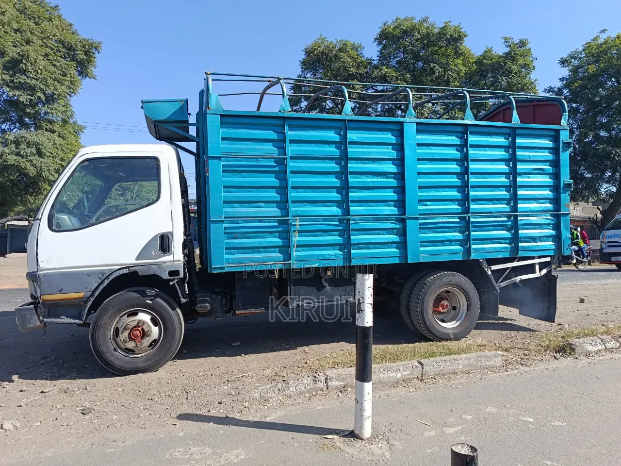 Mitsubishi Canter 4D34 2006 White