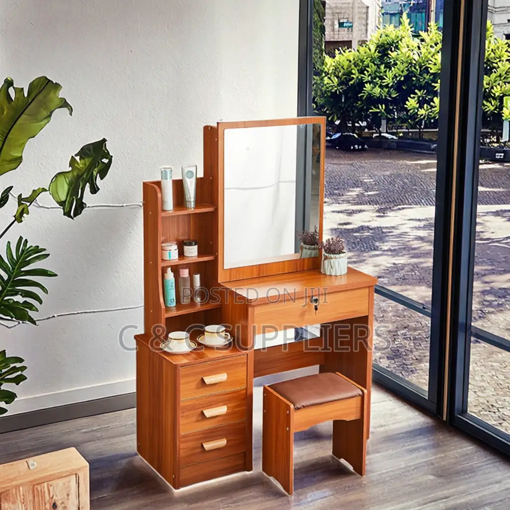 Vanity Makeup Dresser