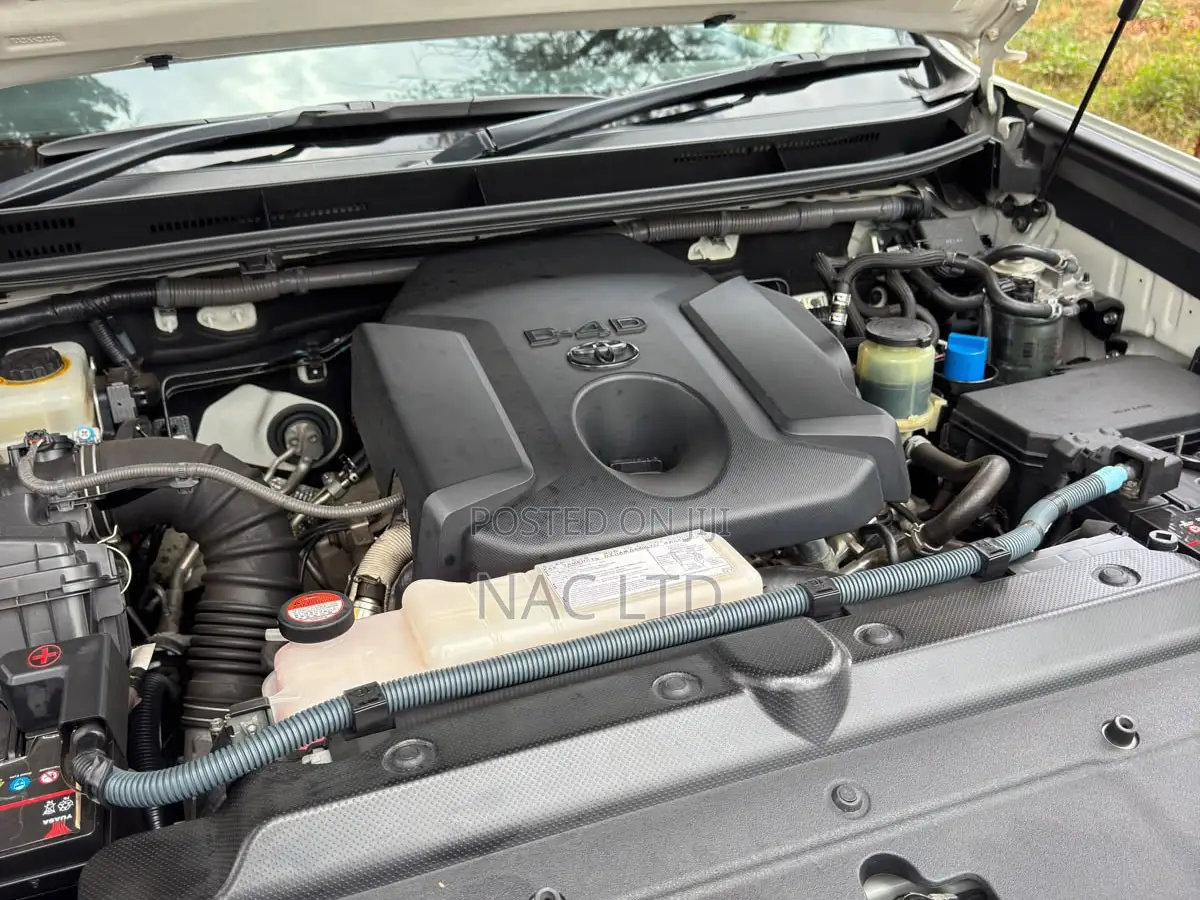 Toyota Land Cruiser Prado 2.8 D-4D 2016 White