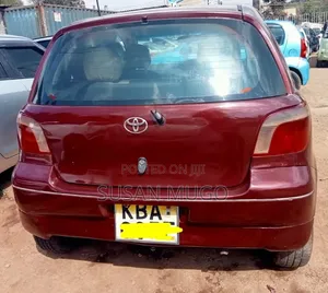Toyota Vitz 2005 Maroon