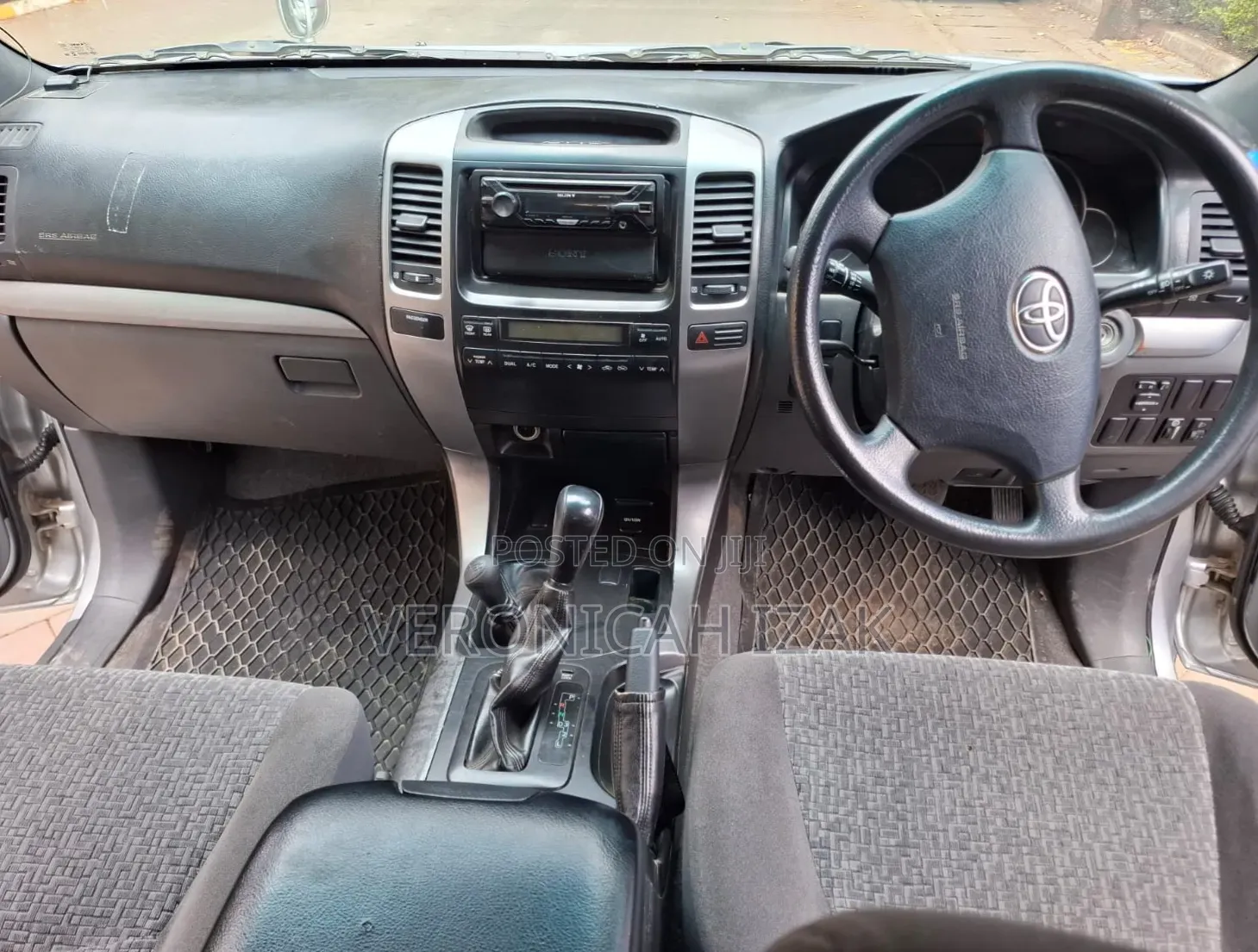 Toyota Land Cruiser Prado 2009 Silver