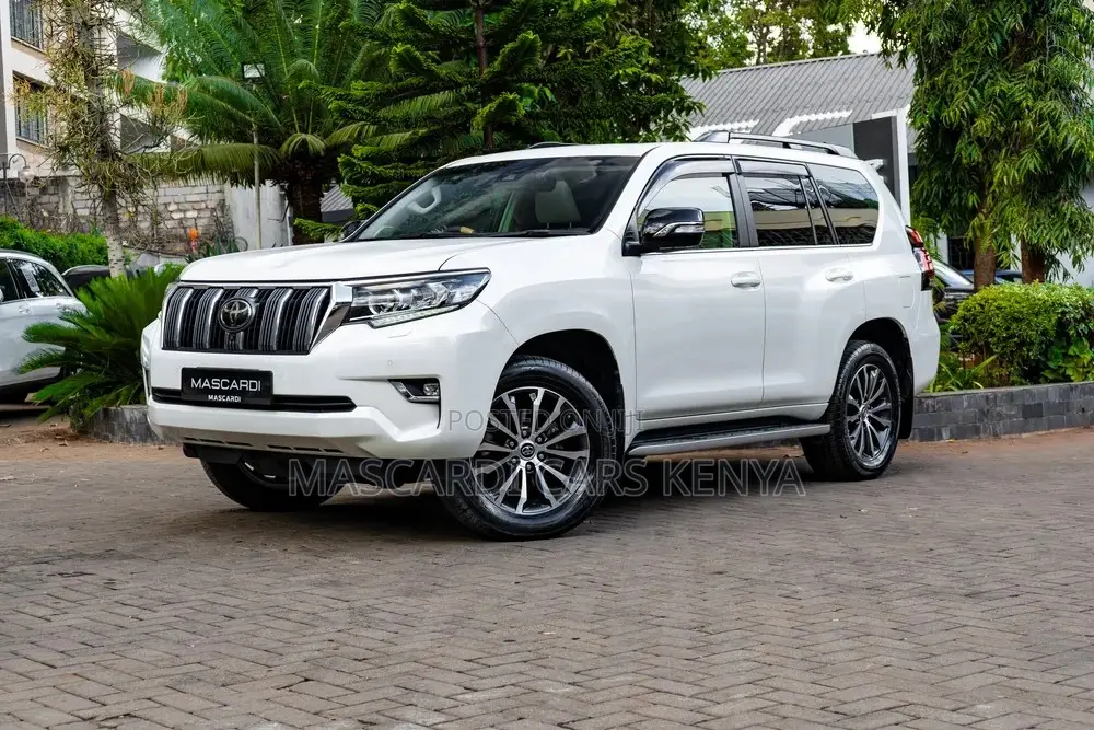 Toyota Land Cruiser Prado 2.8 2020 White