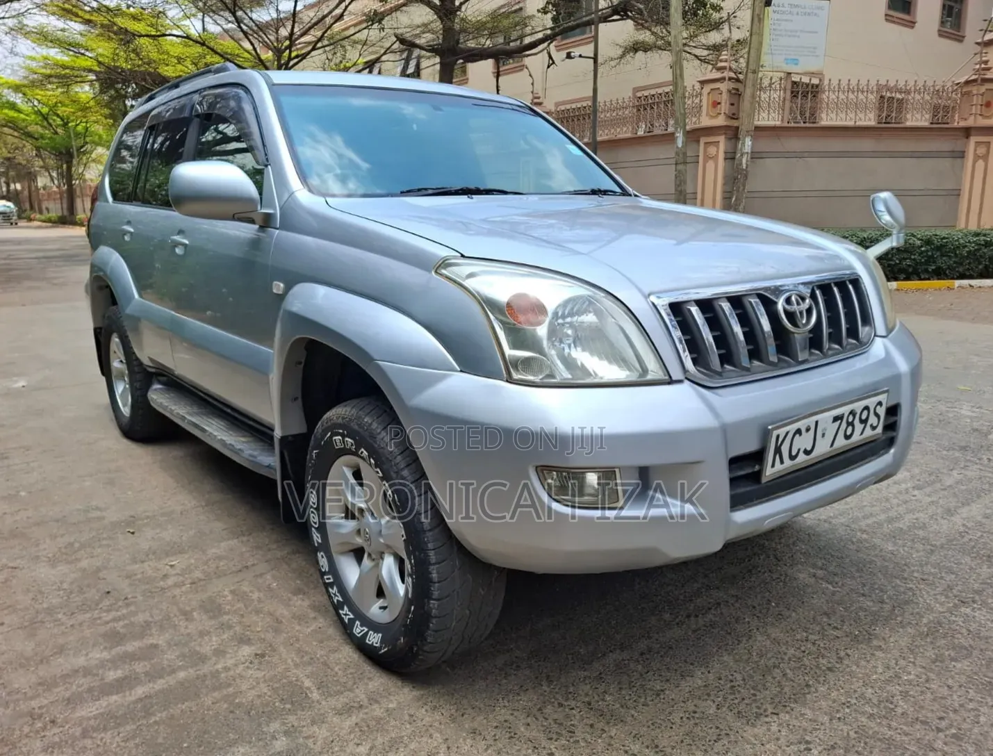Toyota Land Cruiser Prado 2009 Silver