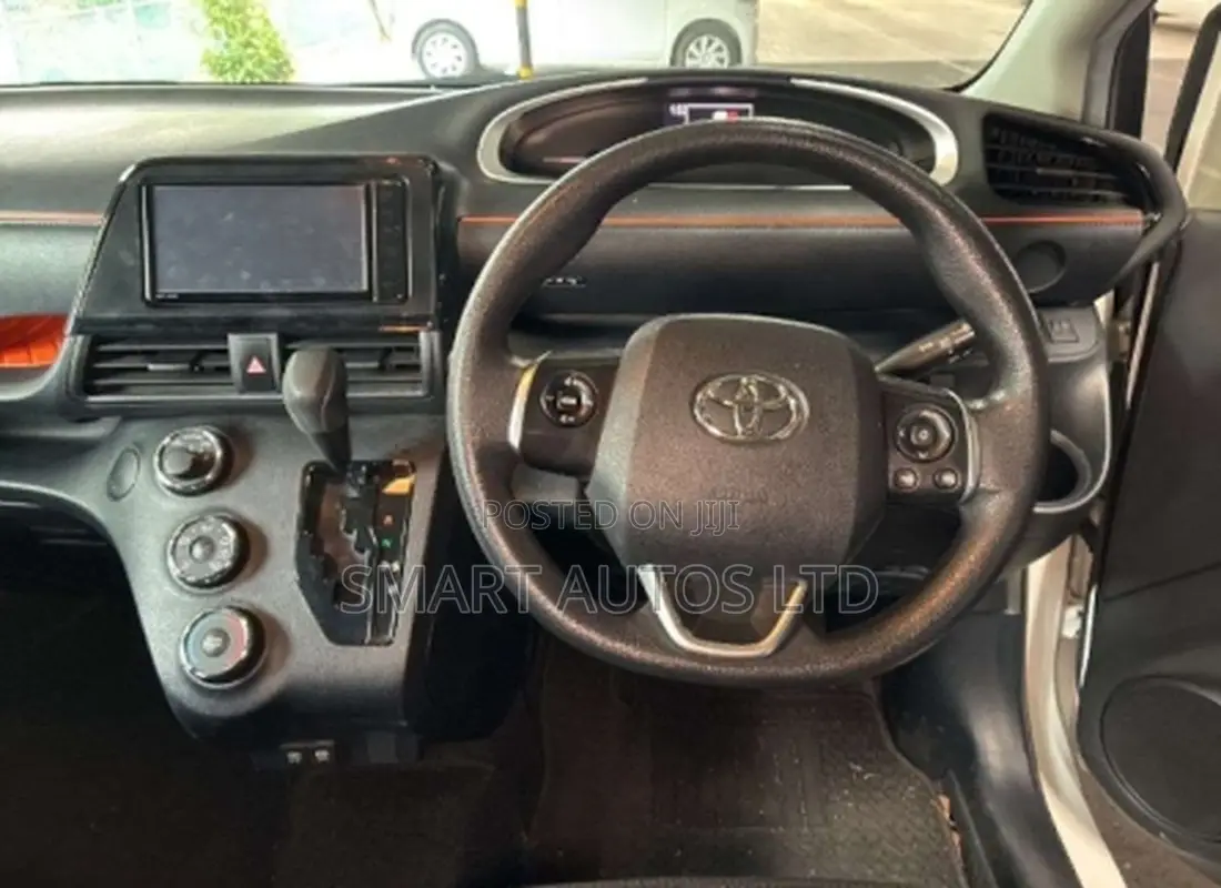 Toyota Sienta 2019 Pearl