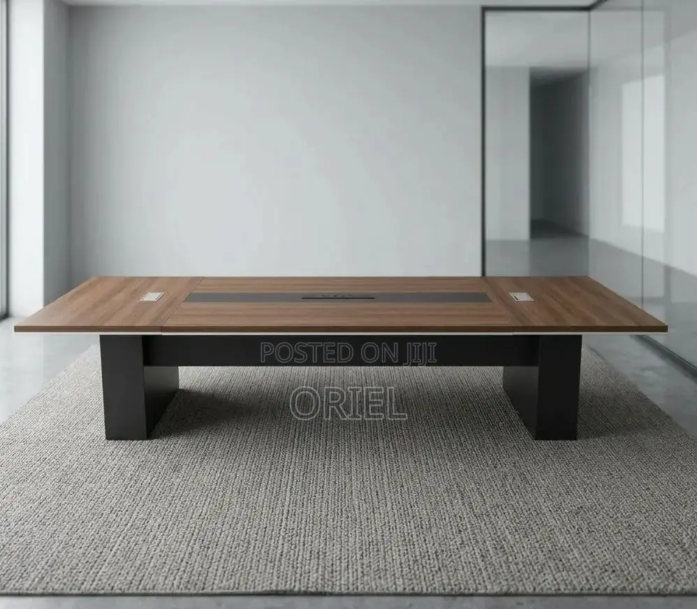 Modern 2400mm Boardroomtable
