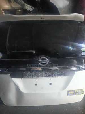 Nissan Serena Boot/Tail Gate