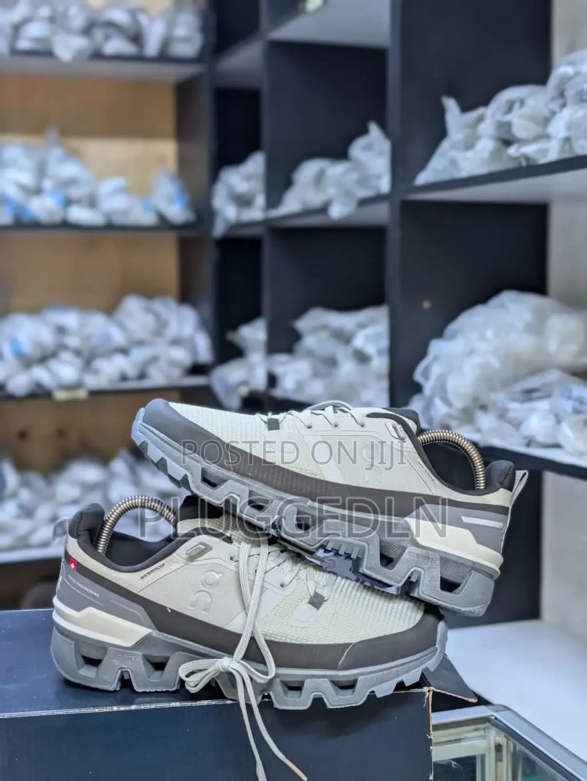 Cloudwander Waterproof Sneakers